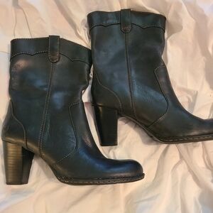 Born Sz 11 Black Leather Boots